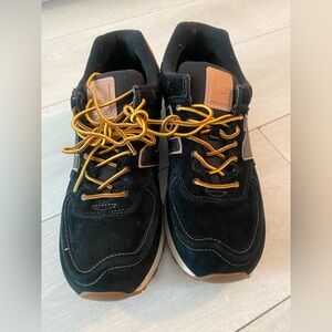 New Balance shoes black & brown like-new size 12US
